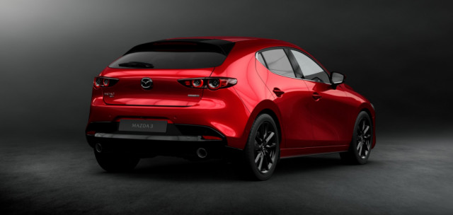 Mazda 3 Price Reviews And Ratings By Car Experts Carlist My