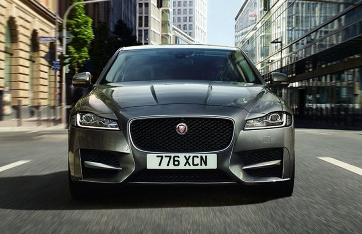 2021 Jaguar Xf Price Reviews And Ratings By Car Experts Carlist My