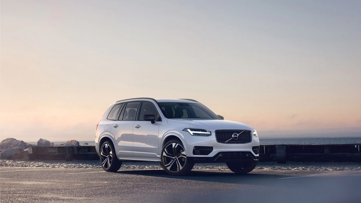 Volvo xc90 2022 deals price